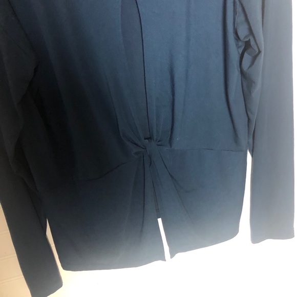 Athleta Essence Twist Top - Picture 6 of 7